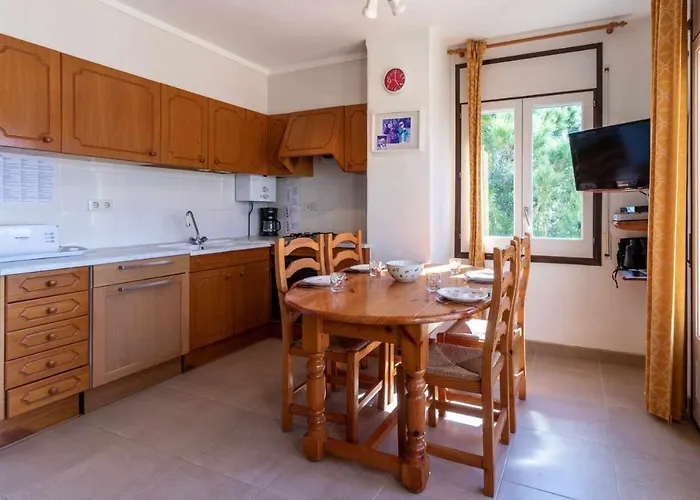 Cap Ras 03 - Atico Acogedor Con Vistas Al Mar